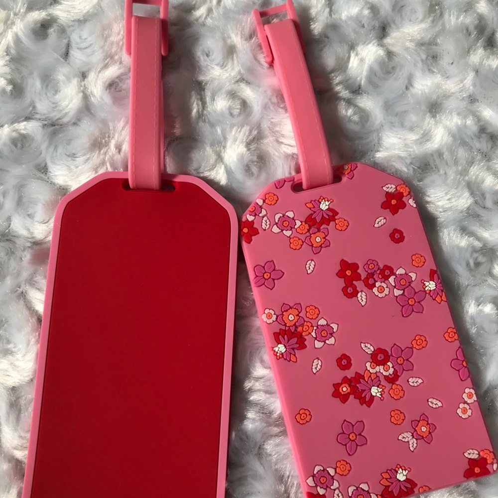 Isaac Mizhahi Luggage Tags